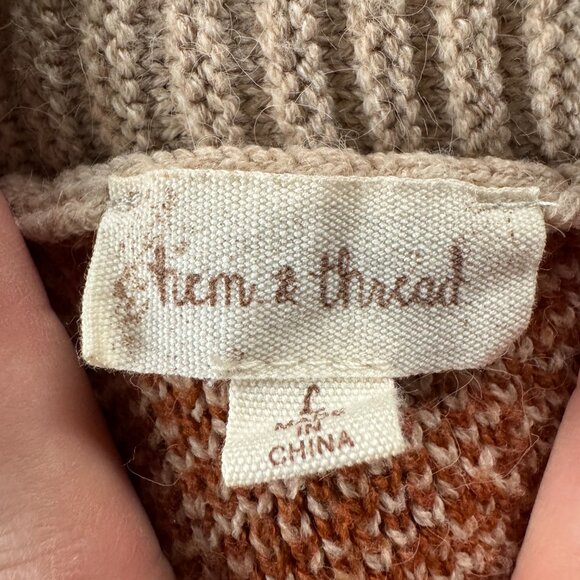 Chevron striped cardigan button cropped sweater - Picture 7 of 8